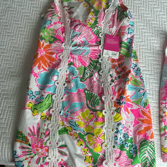 Lilly Pulitzer mommy and me dresses. - Picture 6 of 7